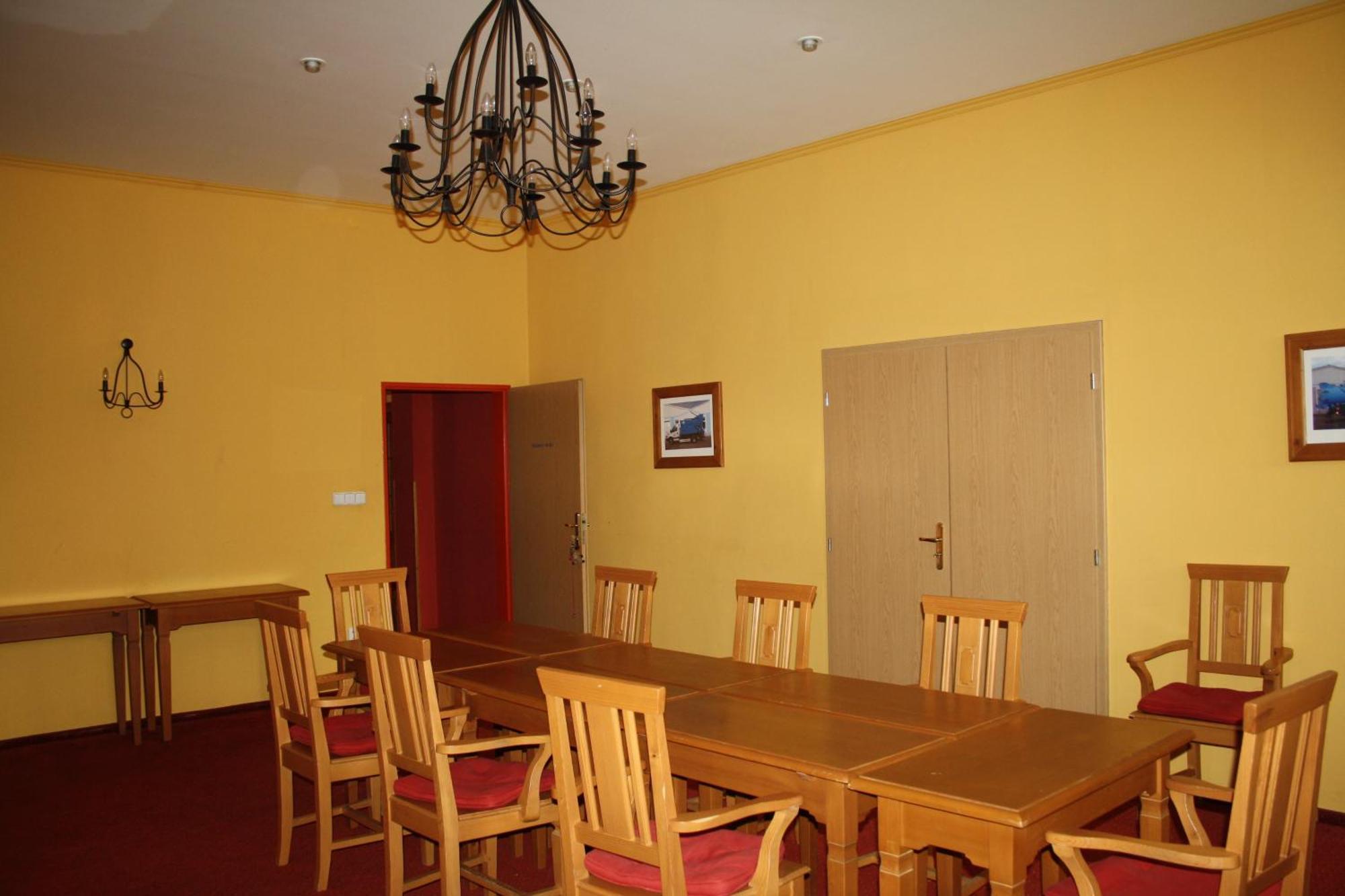 Hotel Bouček Mochov Buitenkant foto