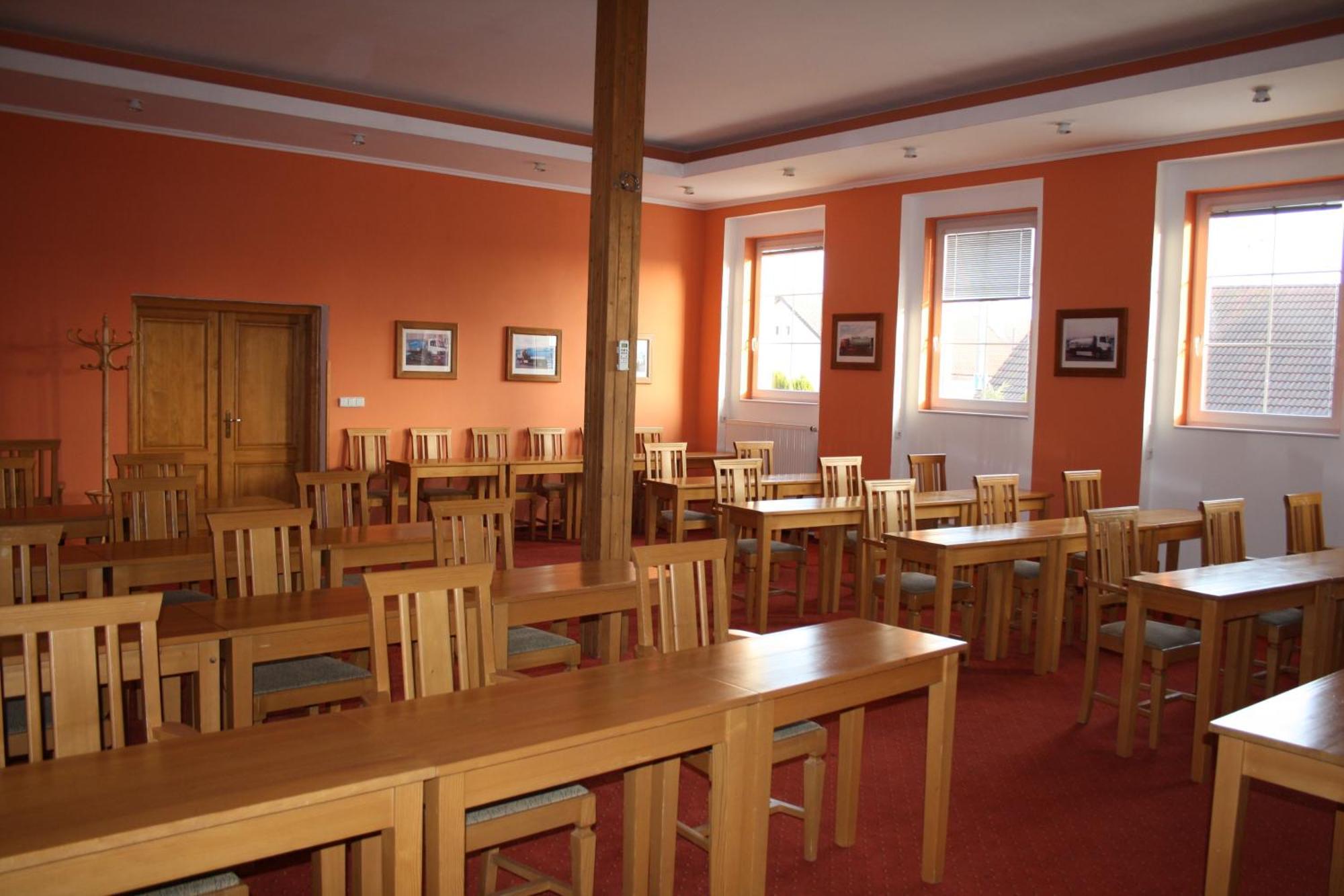 Hotel Bouček Mochov Buitenkant foto