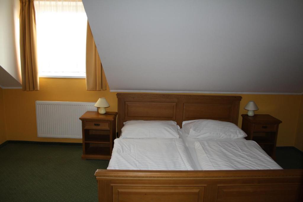 Hotel Bouček Mochov Kamer foto